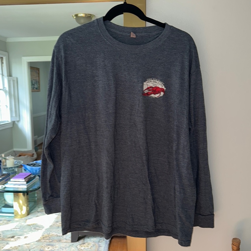 T-SHIRT